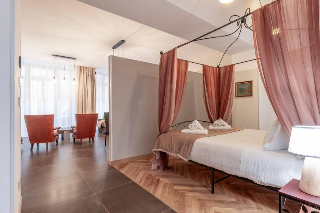 トリノPiazza San Carlo Elegante Loft In Centro - Wi-Fiアパートメント エクステリア 写真